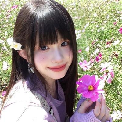 绿衣女子
